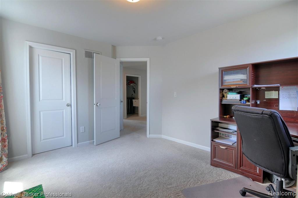 50877 Rockingham Drive Canton, MI 48188 - Photo 35 of 47