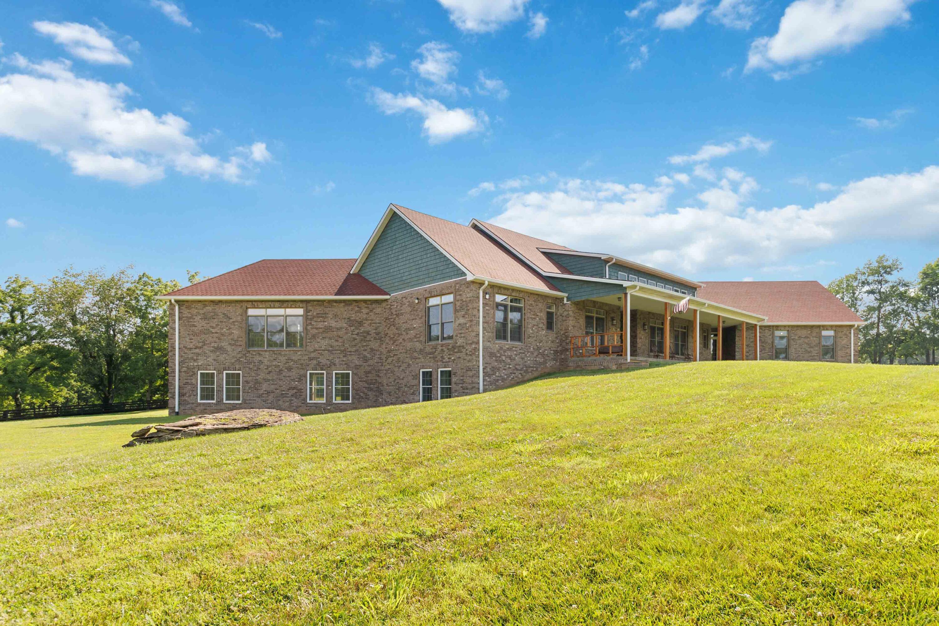 1599 Woodlake Road Midway, KY 40347 - Photo 8 of 97 003