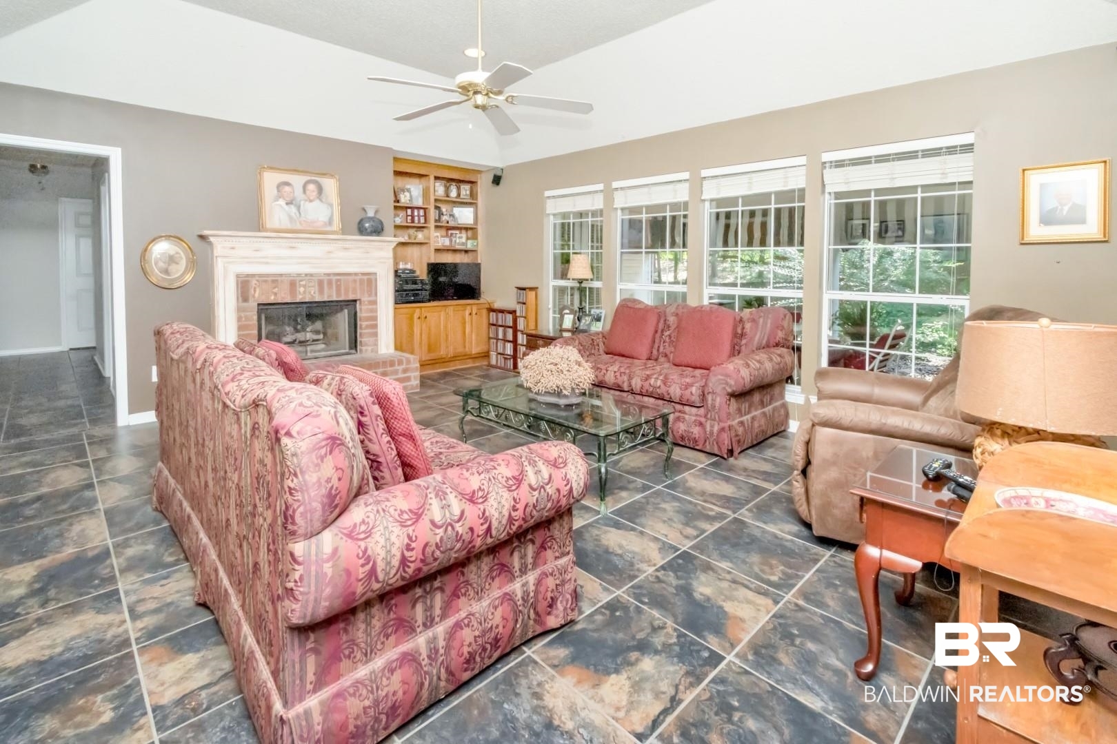 1040 West Wakefield Drive Mobile, AL 36695 - Photo 7 of 31