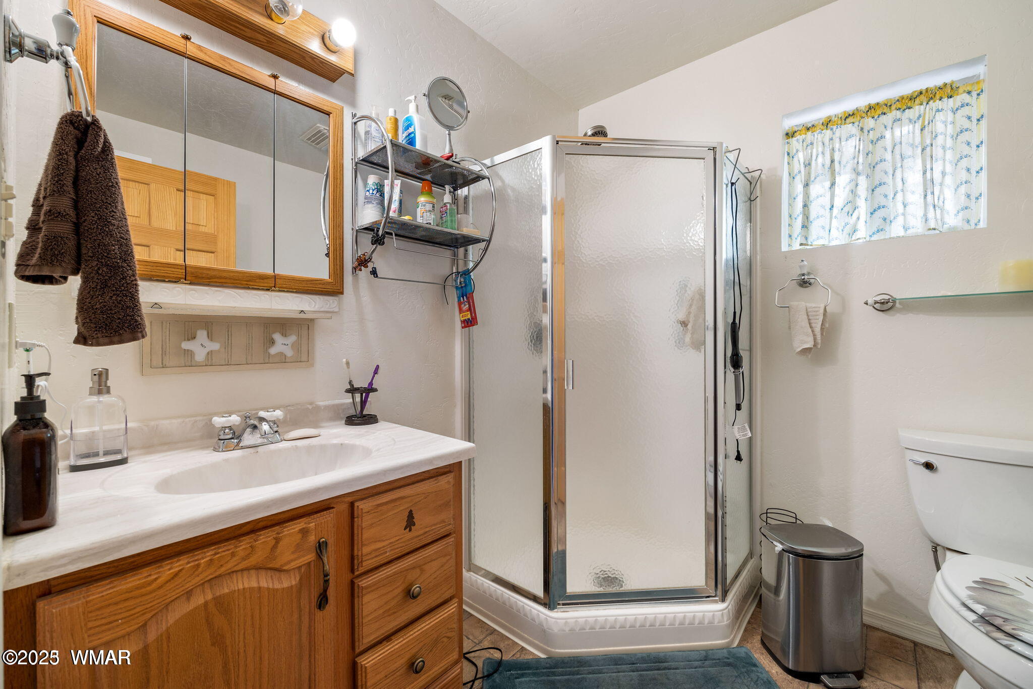 2 N2261 Alpine, AZ 85920 - Photo 20 of 33 master bathroom