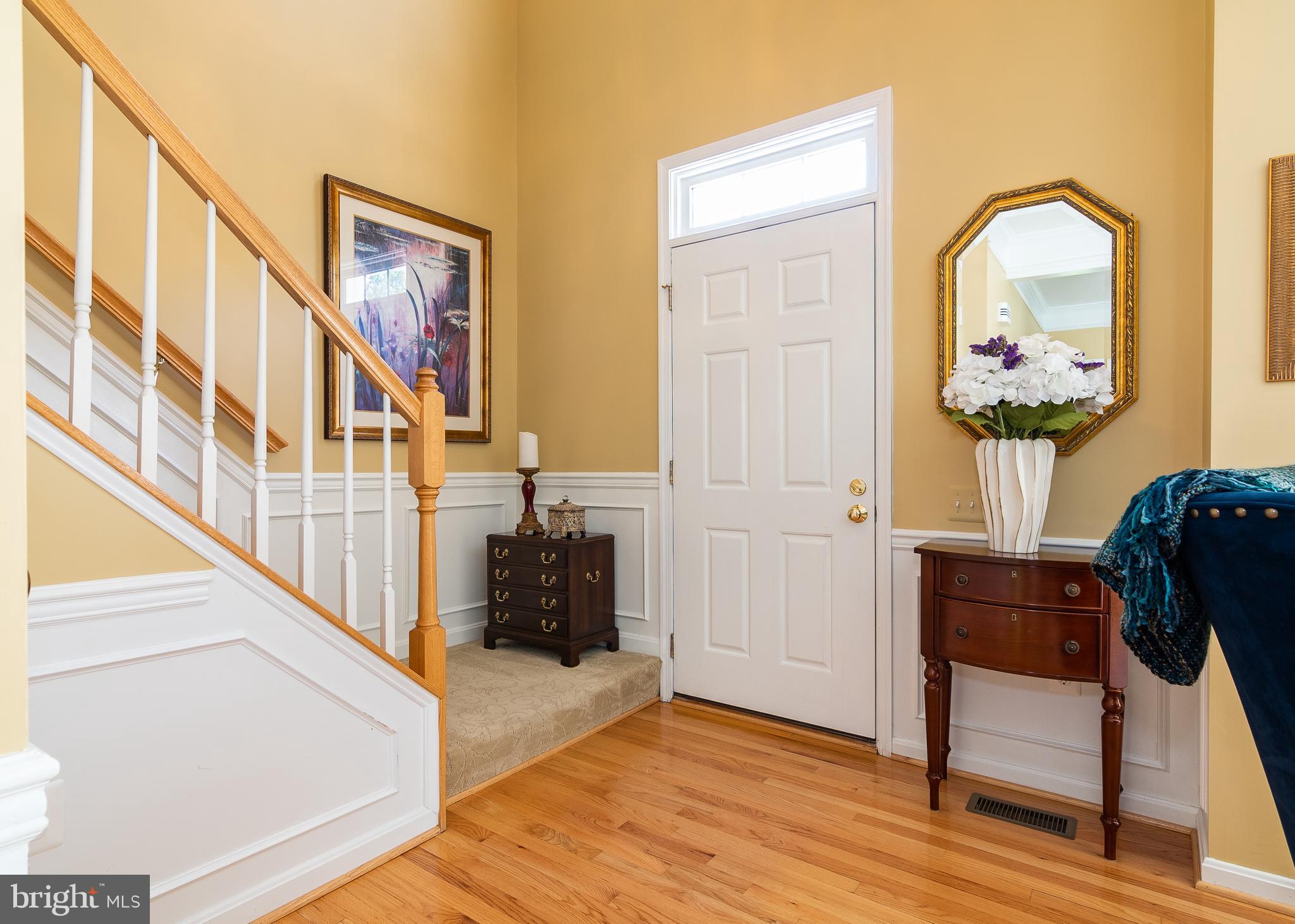 11233 Country Club Road New Market, MD 21774 - Photo 3 of 36 Foyer