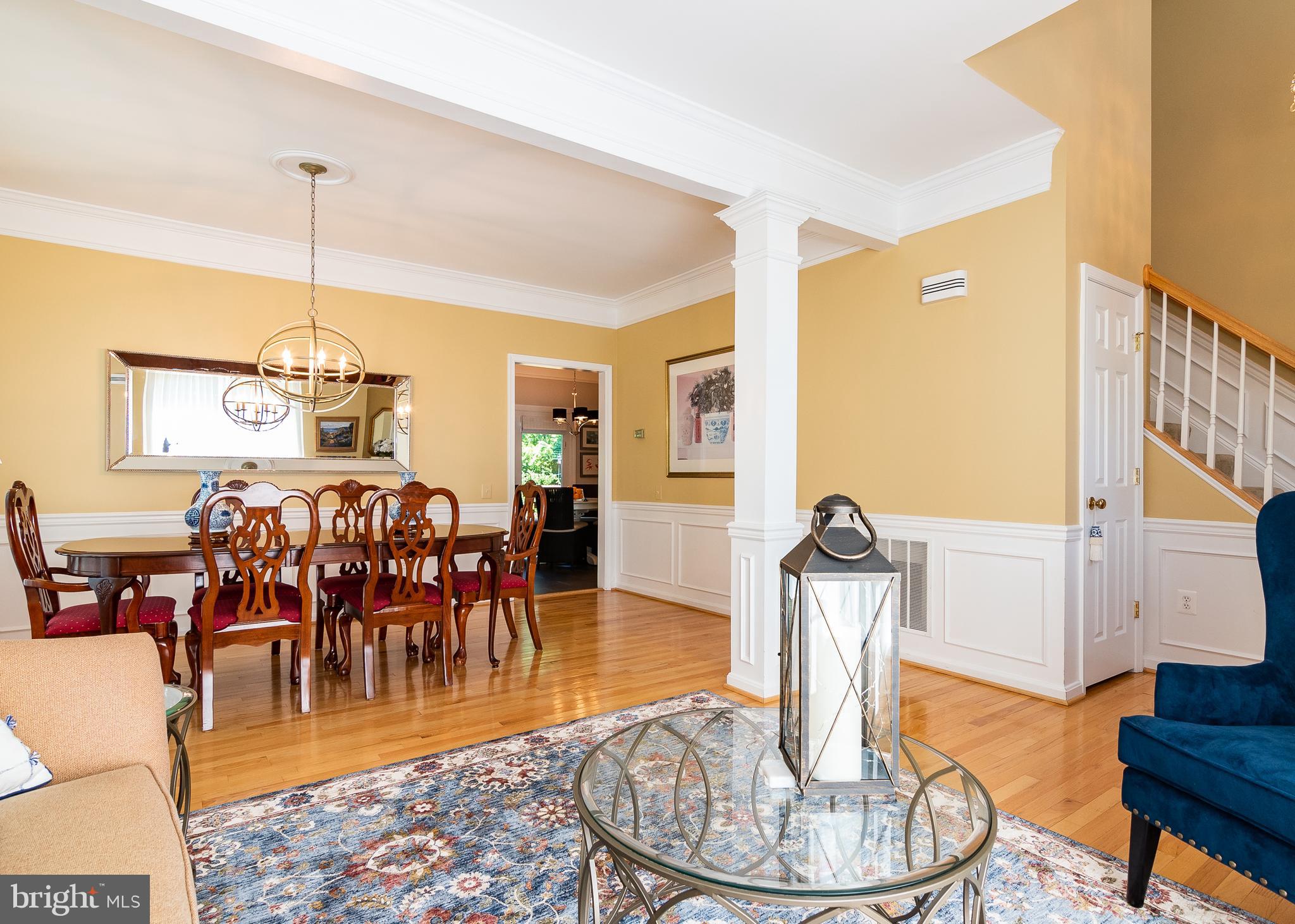 11233 Country Club Road New Market, MD 21774 - Photo 5 of 36 Living Room