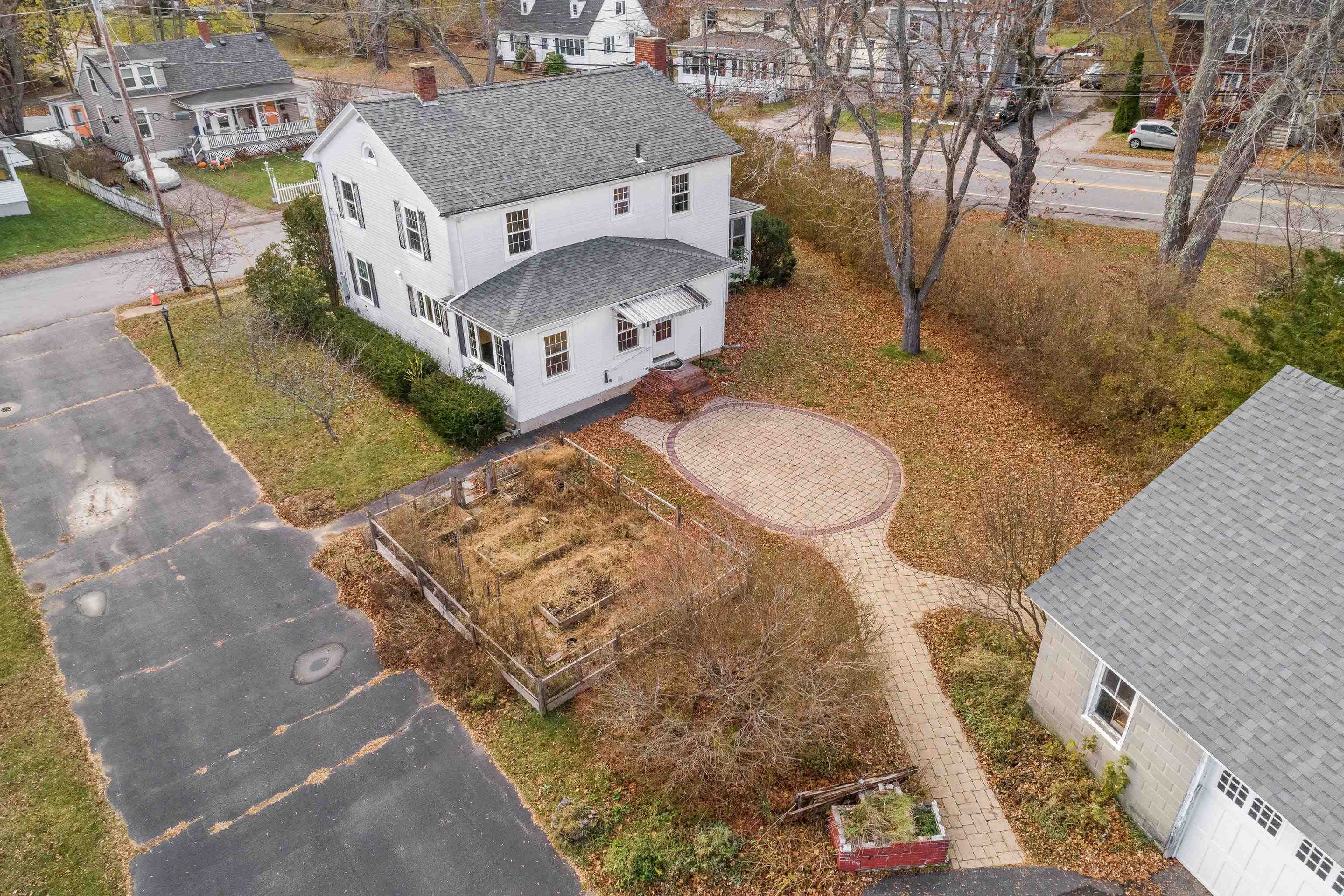 2 Garden Street Somersworth, NH 03878 - Photo 6 of 40