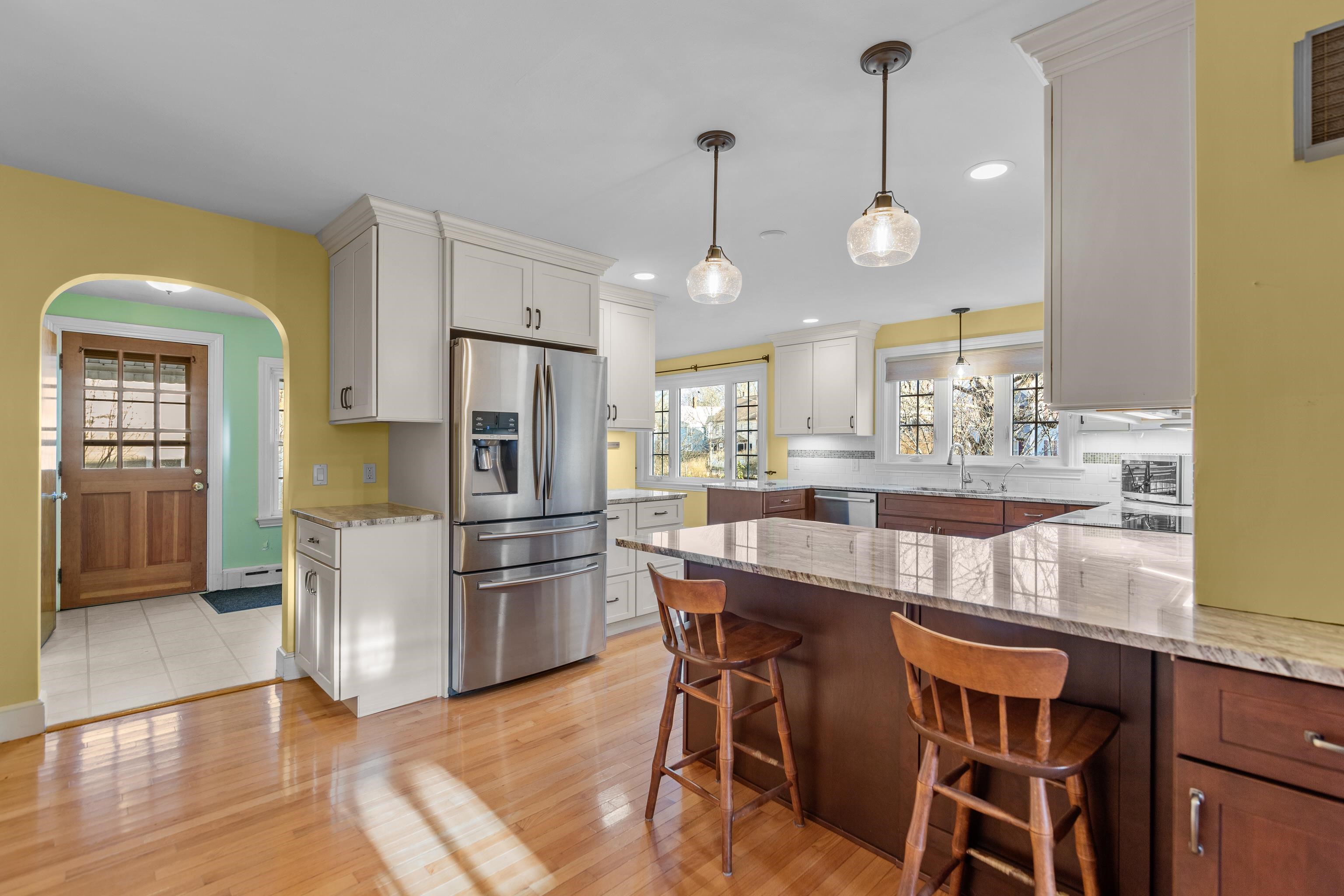 2 Garden Street Somersworth, NH 03878 - Photo 9 of 40