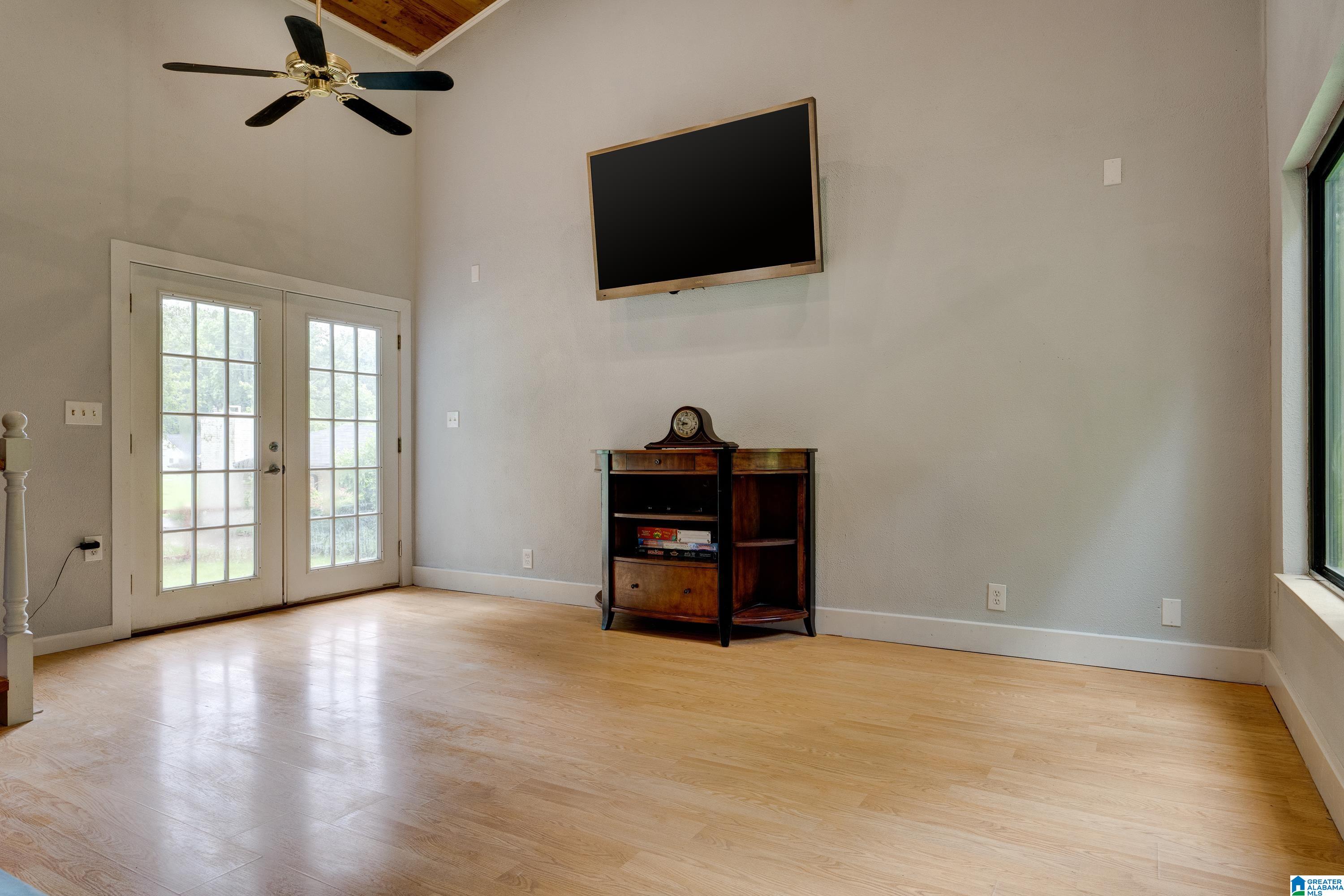 2016 Crest Lane Birmingham, AL 35226 - Photo 11 of 25