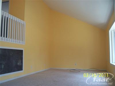 10090 Denton Hill Road Fenton, MI 48430 - Photo 3 of 11 20208748-2.JPG