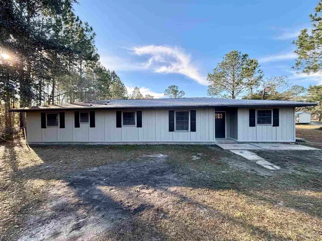 $200,000 | 8163 Blackwater Drive, Milton, FL 32583