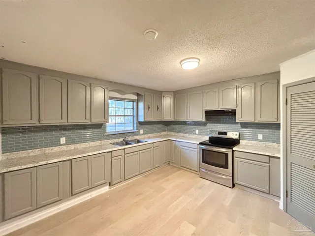 $200,000 | 8163 Blackwater Drive, Milton, FL 32583