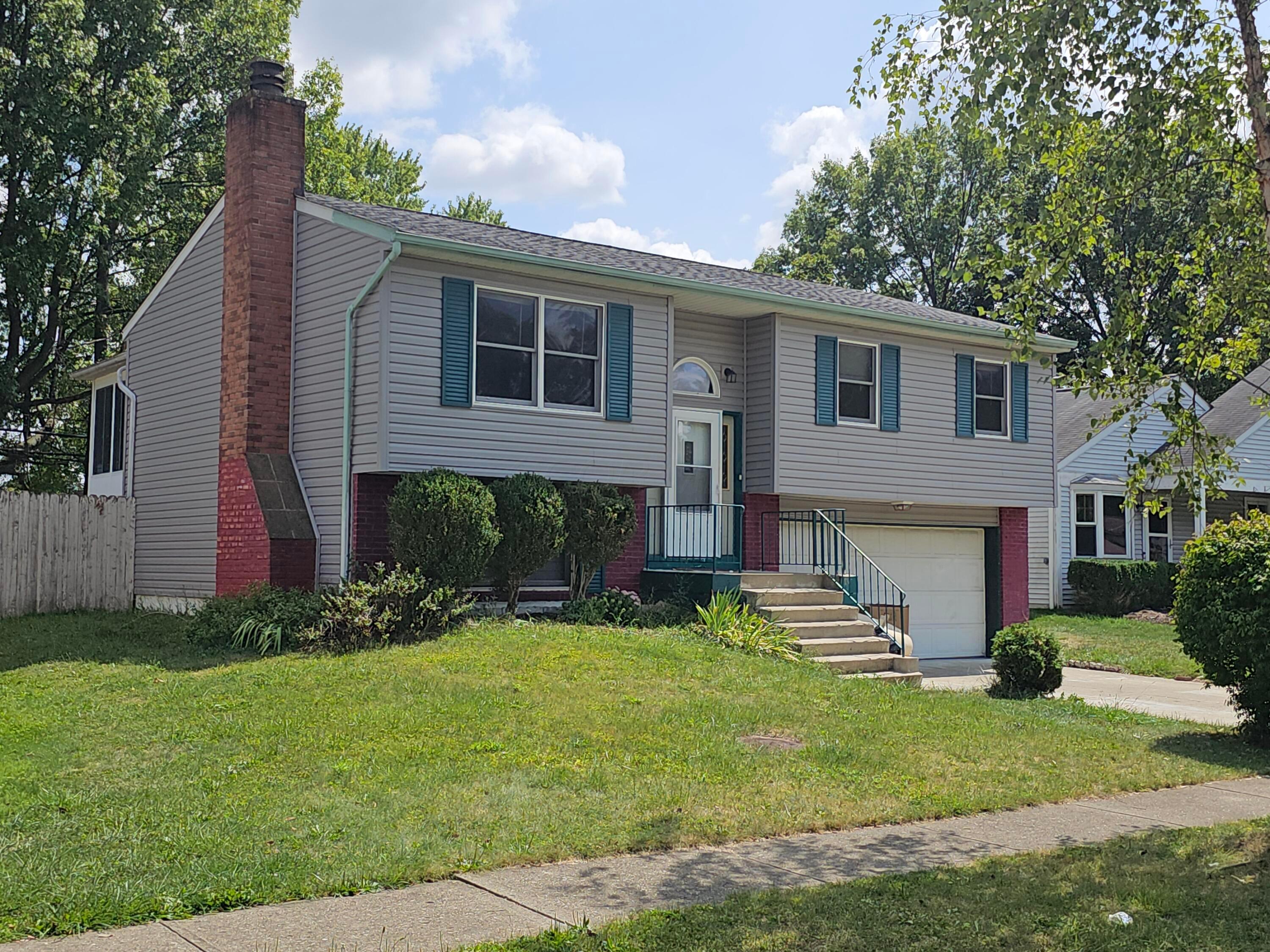 4938 Dunlap Road Columbus, OH 43229 - Photo 1 of 32 Front_View