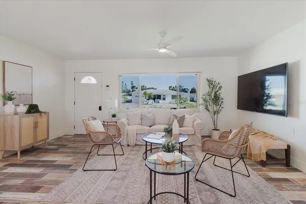 $6,000 | 411 87th Avenue, St. Pete Beach, FL 33706