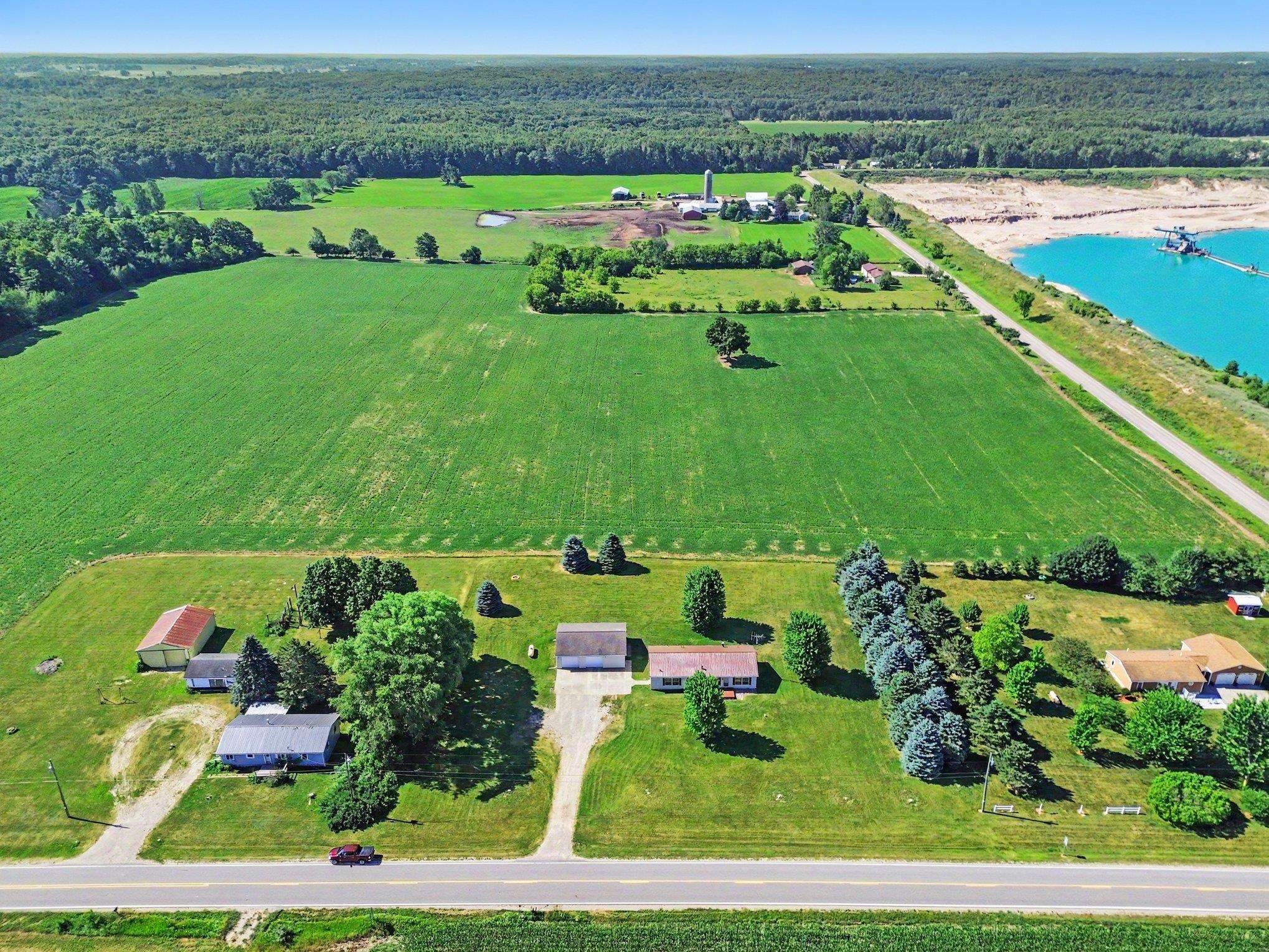 3895 West Broomfield Road Mount Pleasant, MI 48858 - Photo 25 of 34