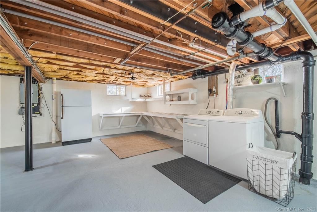 365 Woodbury Road Watertown, CT 06795 - Photo 20 of 29