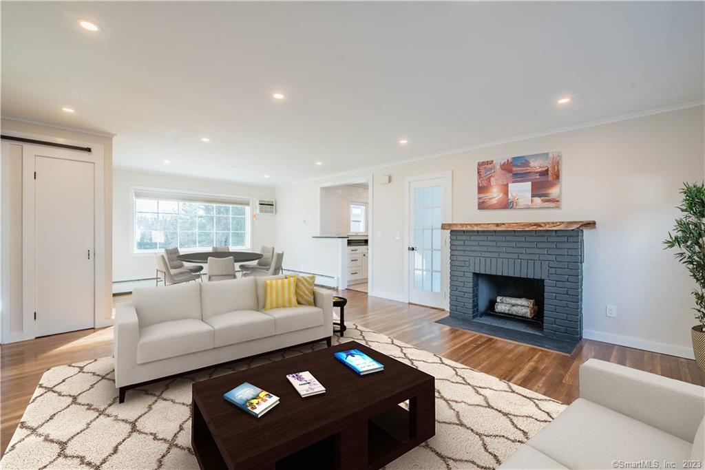 365 Woodbury Road Watertown, CT 06795 - Photo 4 of 29