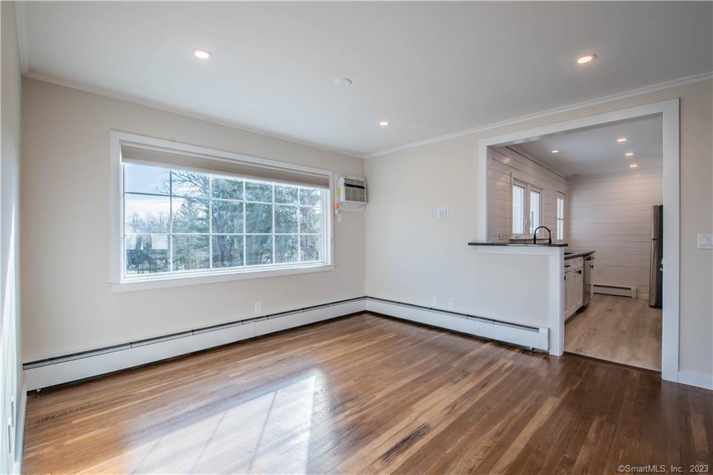 365 Woodbury Road Watertown, CT 06795 - Photo 7 of 29