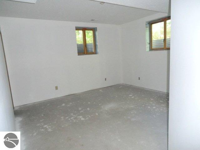 1188 Fisher Road Traverse City, MI 49685 - Photo 22 of 25 1730804-21.JPG