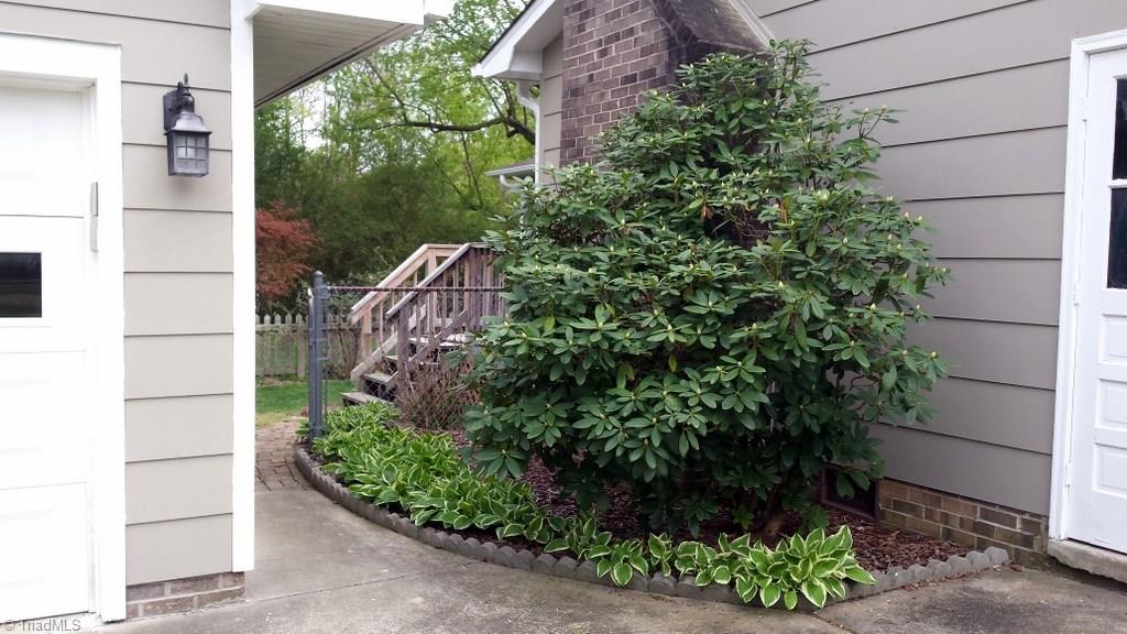 2 Roxby Court Greensboro, NC 27455 - Photo 4 of 4 Gallery Image 4