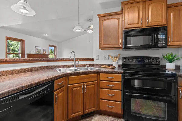 $424,900 | W6181 Sherwood Point Drive, Greenville, WI 54942