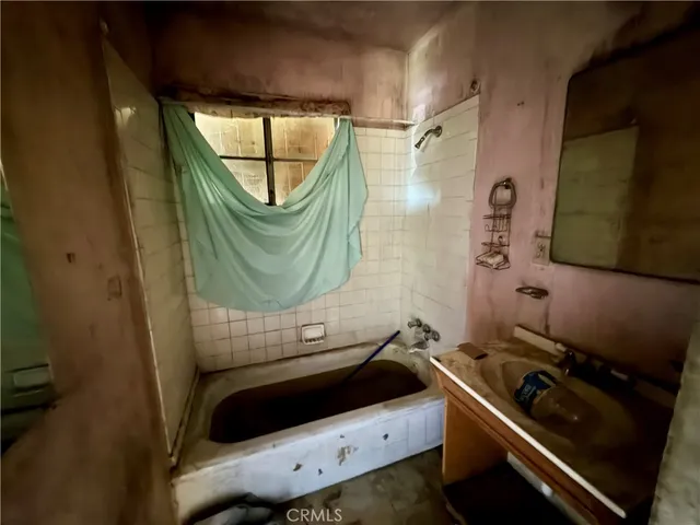 $314,900 | 1530 West 21st Street, San Bernardino, CA 92411