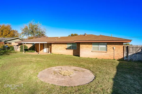 $2,000 | 509 South 8th Street, Merkel, TX 79536
