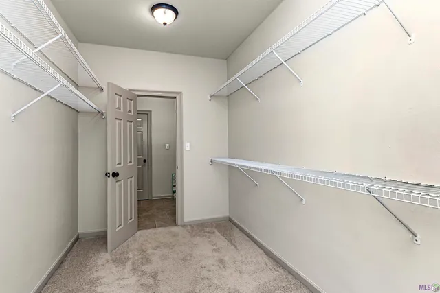 $2,050 | 633 Fall Creek Drive, Baton Rouge, LA 70810