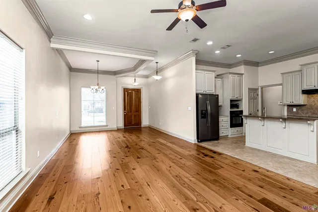 $2,050 | 633 Fall Creek Drive, Baton Rouge, LA 70810