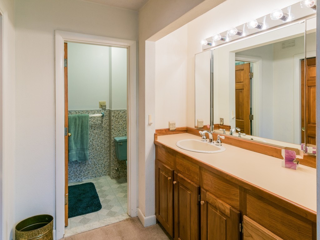 6 Brooks Road Lincoln, MA 01773 - Photo 16 of 25 Gallery Image 16