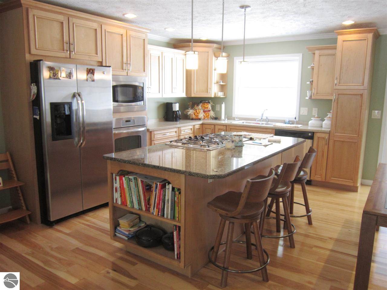 1340 Fisher Road Traverse City, MI 49685 - Photo 6 of 23 1801369-5.JPG