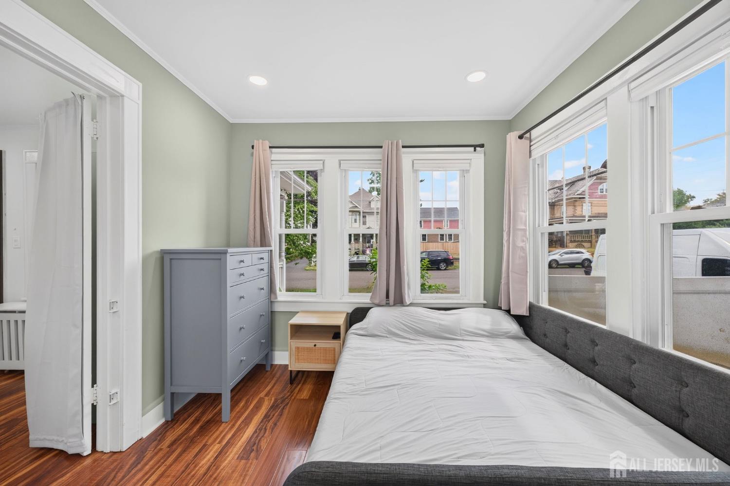 244 3rd Street Dunellen, NJ 08812 - Photo 12 of 42