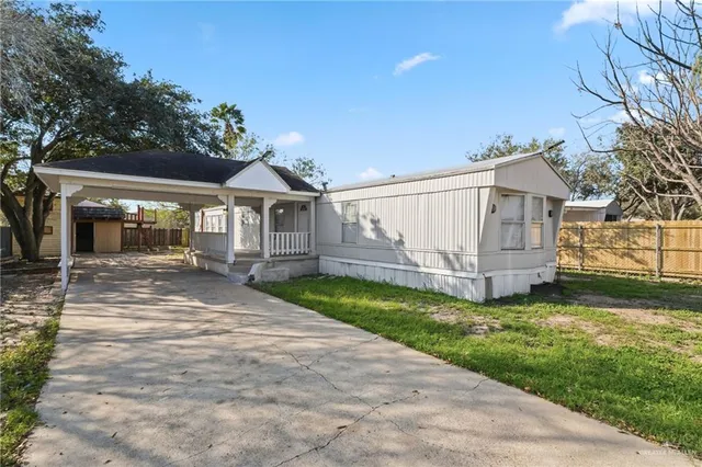 $1,300 | 2408 Verbena Avenue, Edinburg, TX 78542