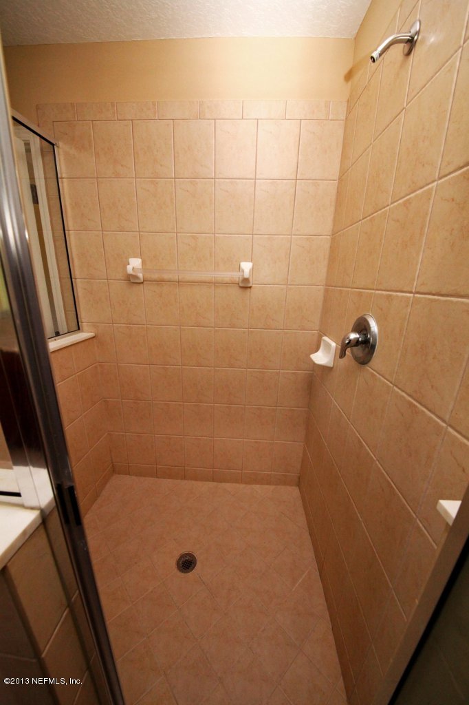 3199 Peoria Road Orange Park, FL 32065 - Photo 12 of 18 Master Bath Shower