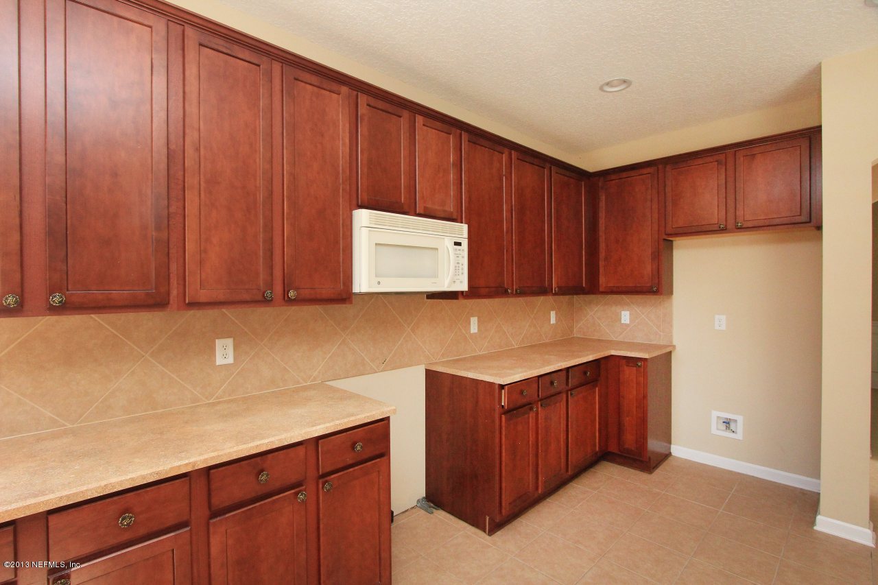 3199 Peoria Road Orange Park, FL 32065 - Photo 6 of 18 Kitchen 2