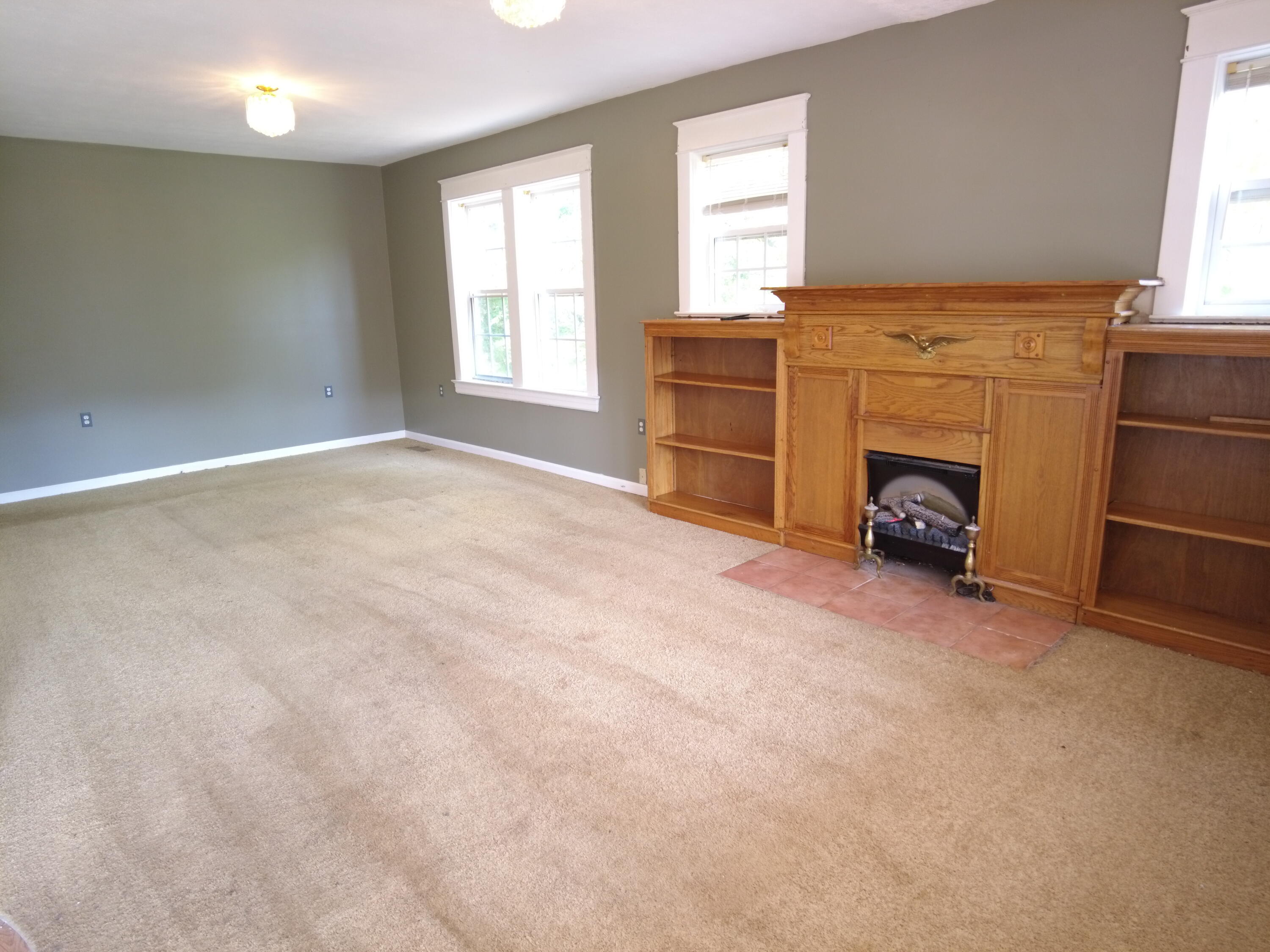 616 Balmoral Road Middlesboro, KY 40965 - Photo 3 of 24 DJI_0213