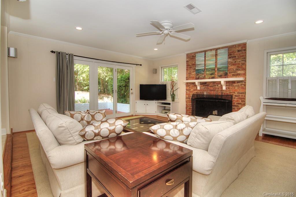 2440 Sugar Mill Road Charlotte, NC 28210 - Photo 2 of 23 Gallery Image 2