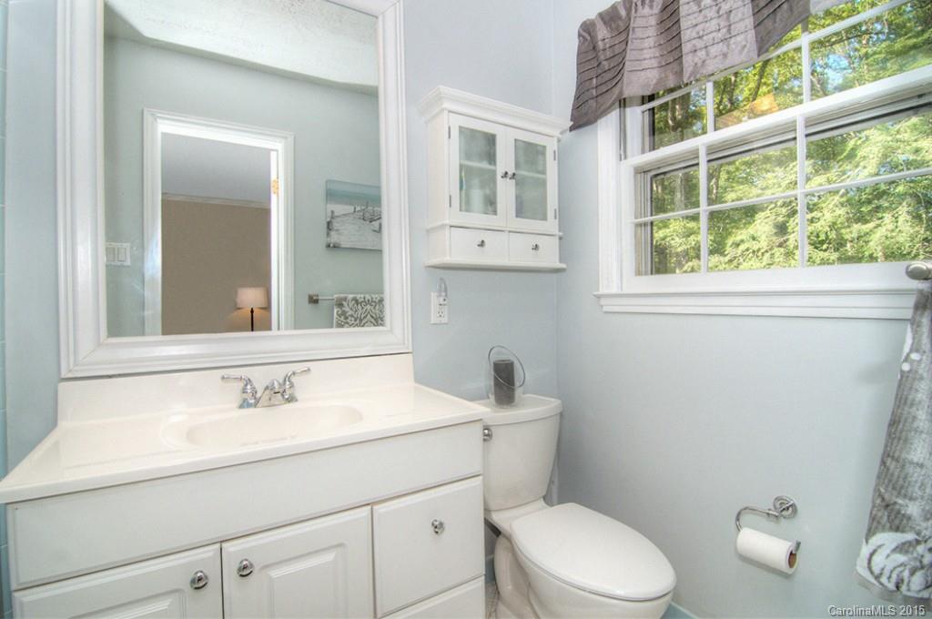 2440 Sugar Mill Road Charlotte, NC 28210 - Photo 12 of 23 Gallery Image 12
