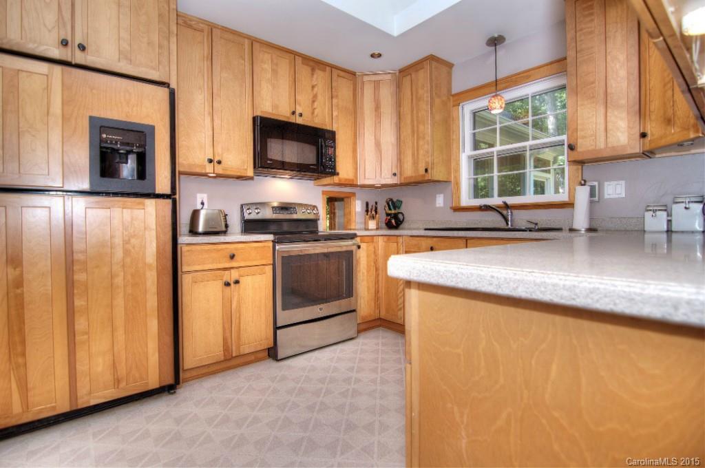 2440 Sugar Mill Road Charlotte, NC 28210 - Photo 6 of 23 Gallery Image 6