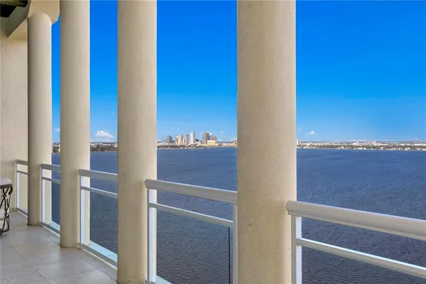 $20,000 | 4201 Bayshore Boulevard, Unit 2101, Tampa, FL 33611