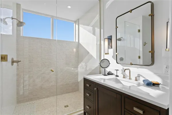 $20,000 | 4201 Bayshore Boulevard, Unit 2101, Tampa, FL 33611