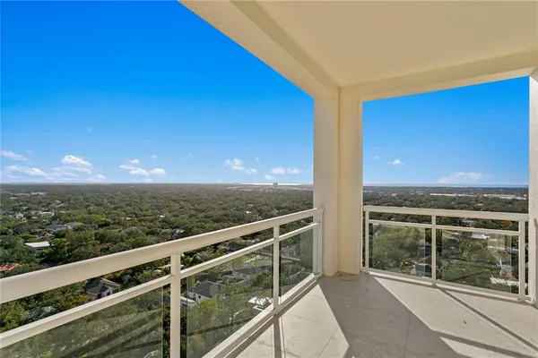 $20,000 | 4201 Bayshore Boulevard, Unit 2101, Tampa, FL 33611