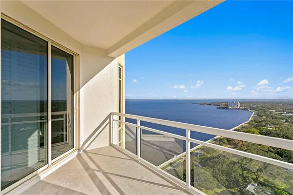 $20,000 | 4201 Bayshore Boulevard, Unit 2101, Tampa, FL 33611