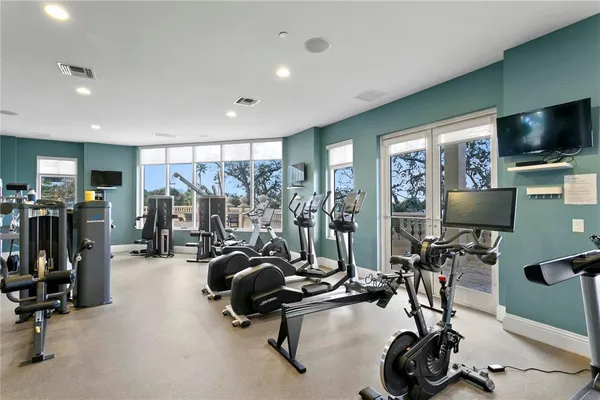 $20,000 | 4201 Bayshore Boulevard, Unit 2101, Tampa, FL 33611