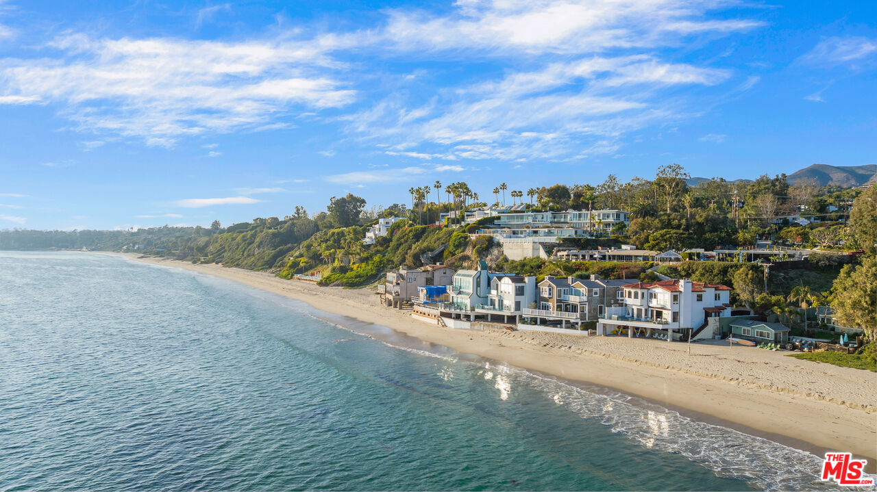 27336 Escondido Beach Road Malibu, CA 90265 - Photo 23 of 23 a view of a city