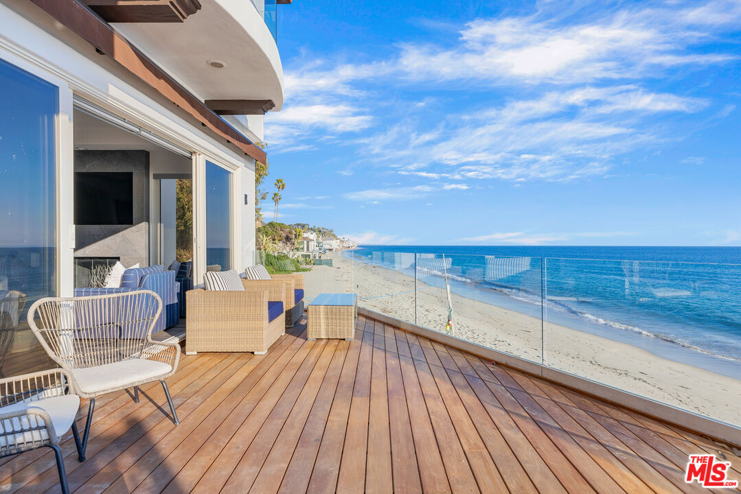 27336 Escondido Beach Road Malibu, CA 90265 - Photo 9 of 23