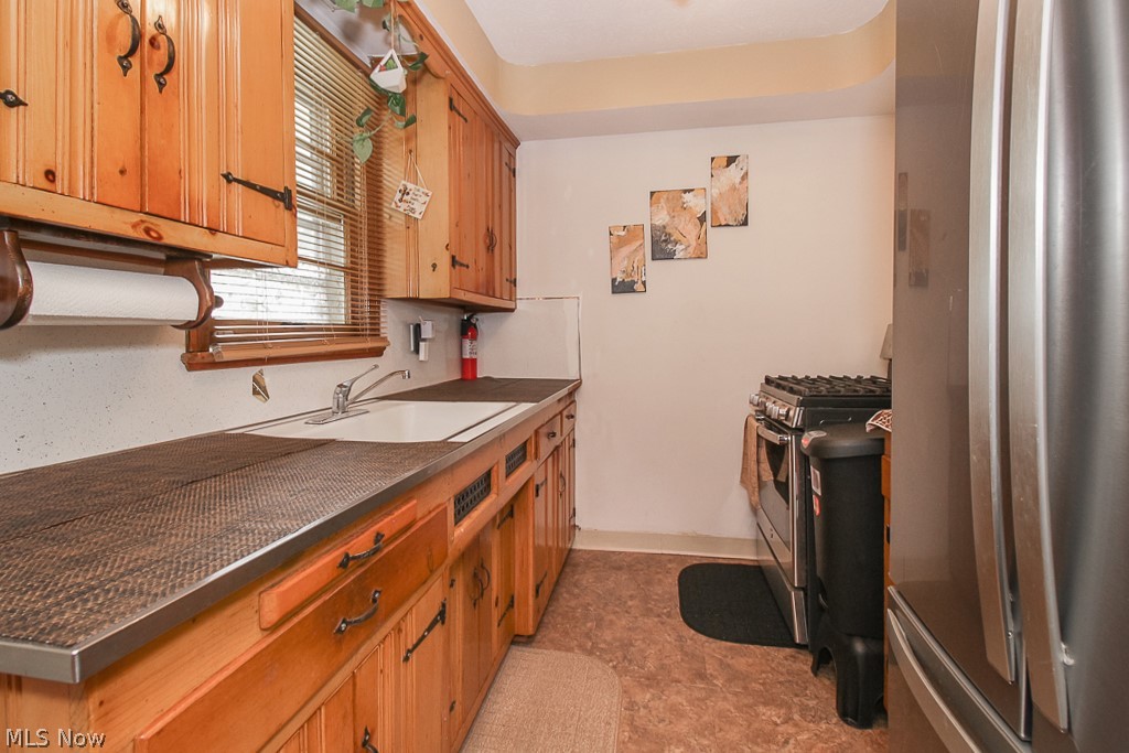 995 South Green Road Cleveland, OH 44121 - Photo 11 of 26