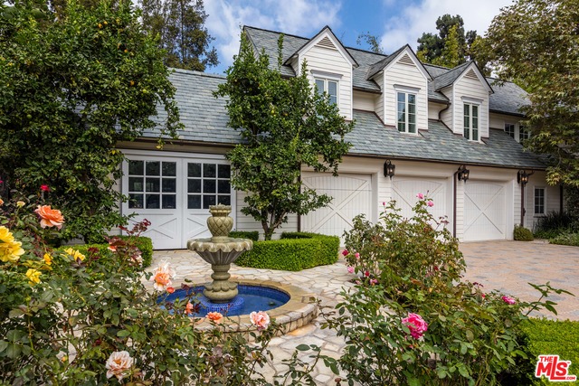 9555 Heather Road Beverly Hills, CA 90210 - Photo 13 of 18