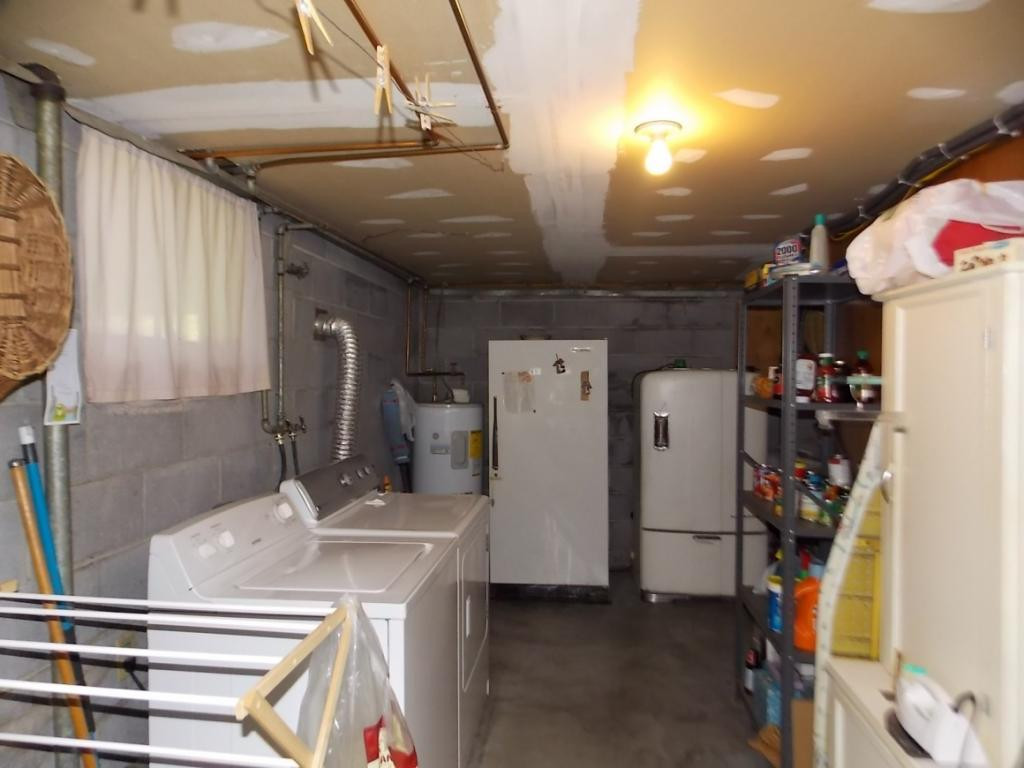 411 Cheyenne Road Bristol, VA 24201 - Photo 10 of 14 Photo 10