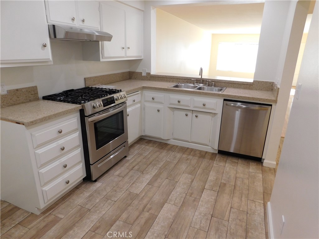 115 Olinda Place Brea, CA 92823 - Photo 20 of 45