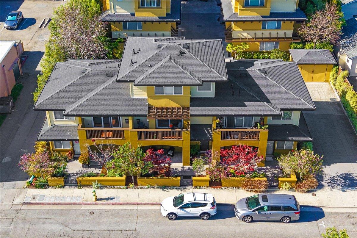 117 Gault Street, Unit B Santa Cruz, CA 95062 - Photo 34 of 42 an aerial view of multiple houses