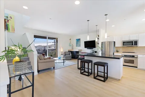 $924,500 | 117 Gault Street, Unit B, Santa Cruz, CA 95062