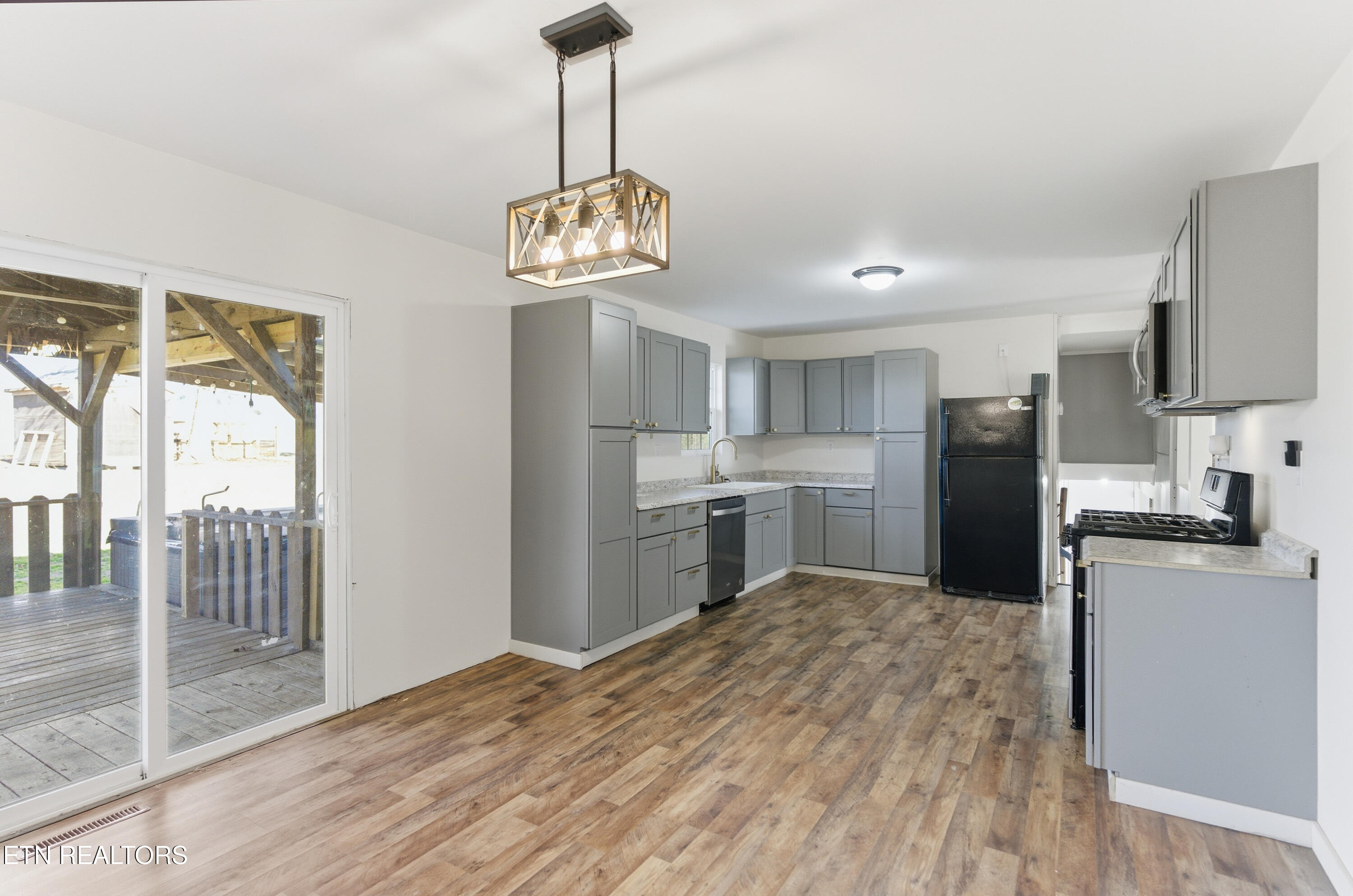 444 Island Ford Road Lancing, TN 37770 - Photo 13 of 50 037_DSC02228