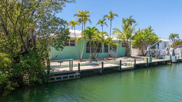 $1,299,000 | 21025 3rd Avenue, Cudjoe, FL 33042